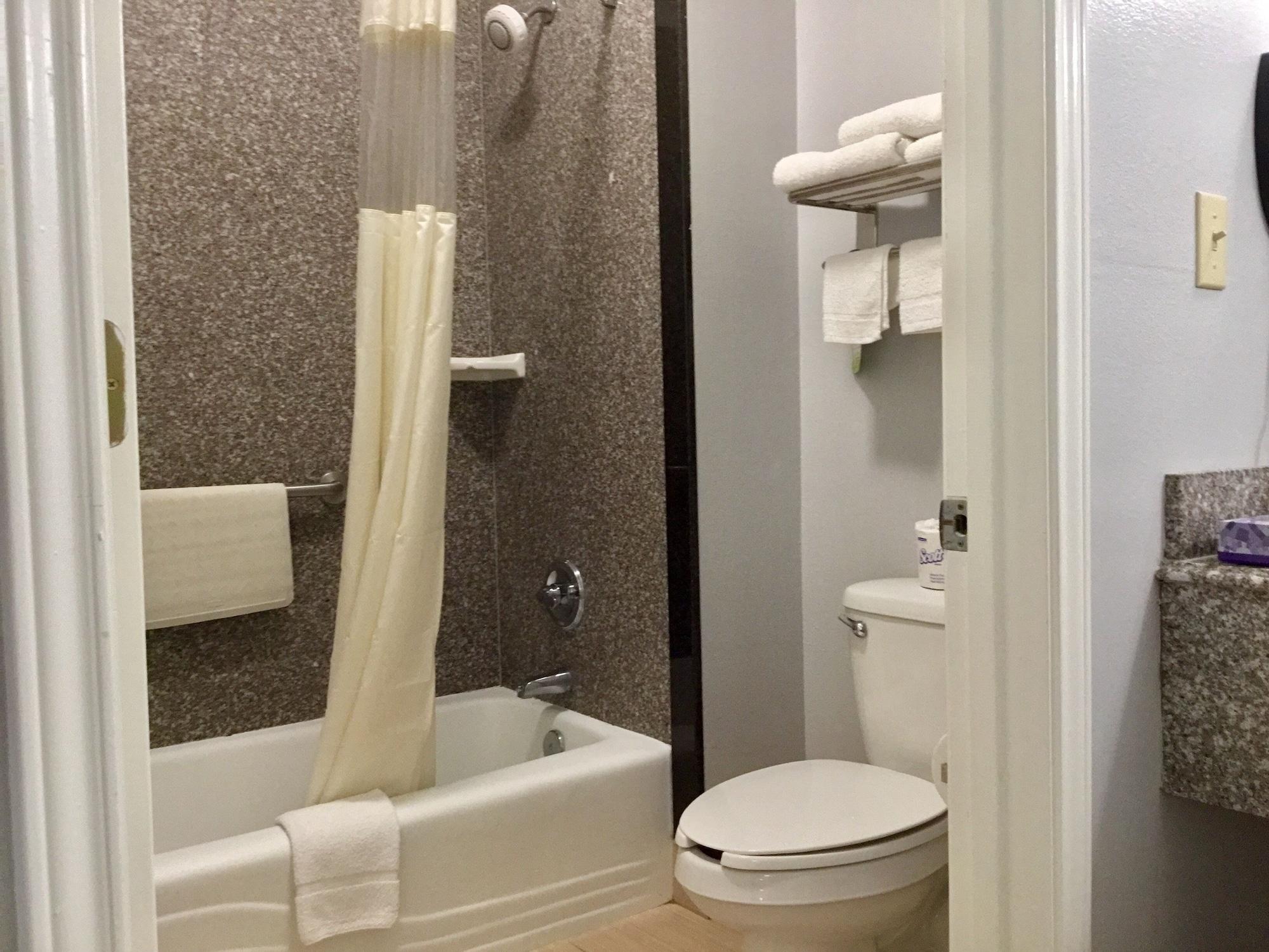 Days Inn By Wyndham Mcallen Eksteriør billede